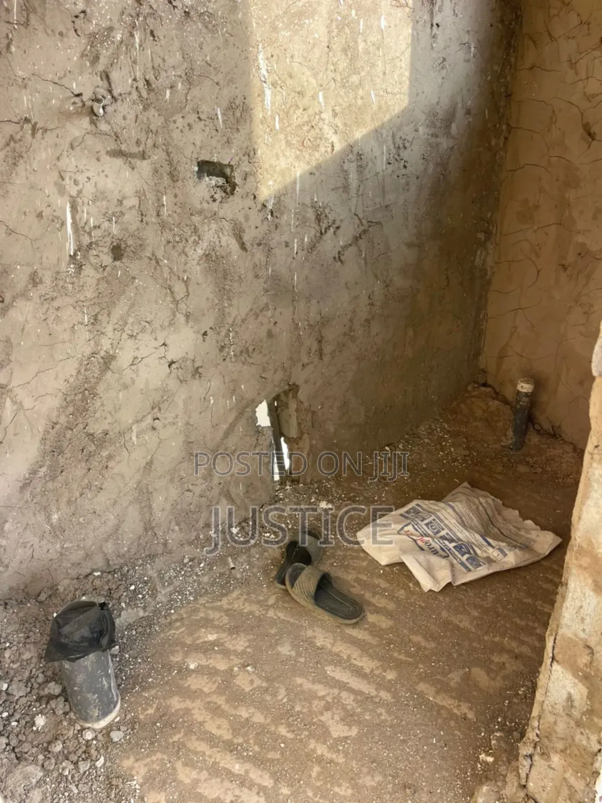 10bdrm House in Odumase Pokuase for sale in Pokuase