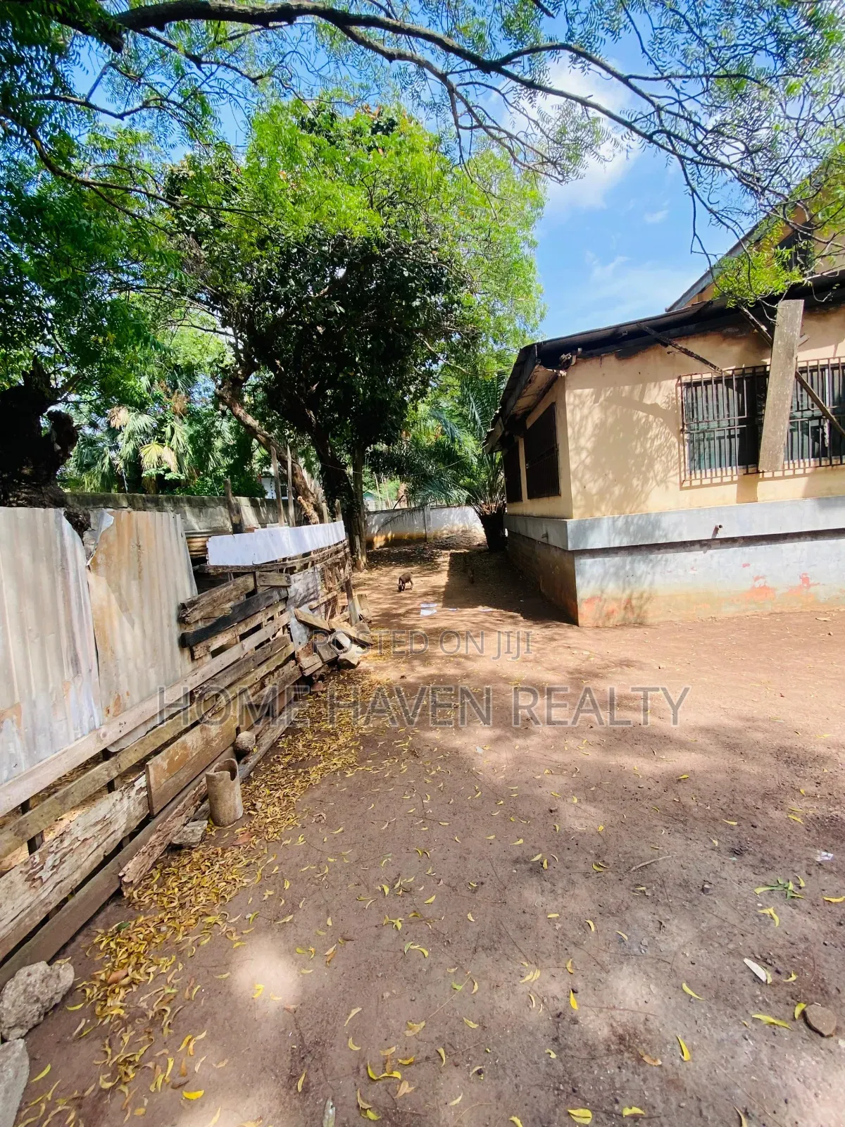0.373 Acre Land for Sale at Ridge in Hospital Area