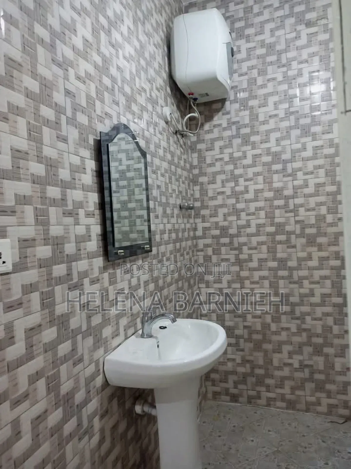 2bdrm Apartment in Helena Estate Agency, The Mall for rent in The Mall