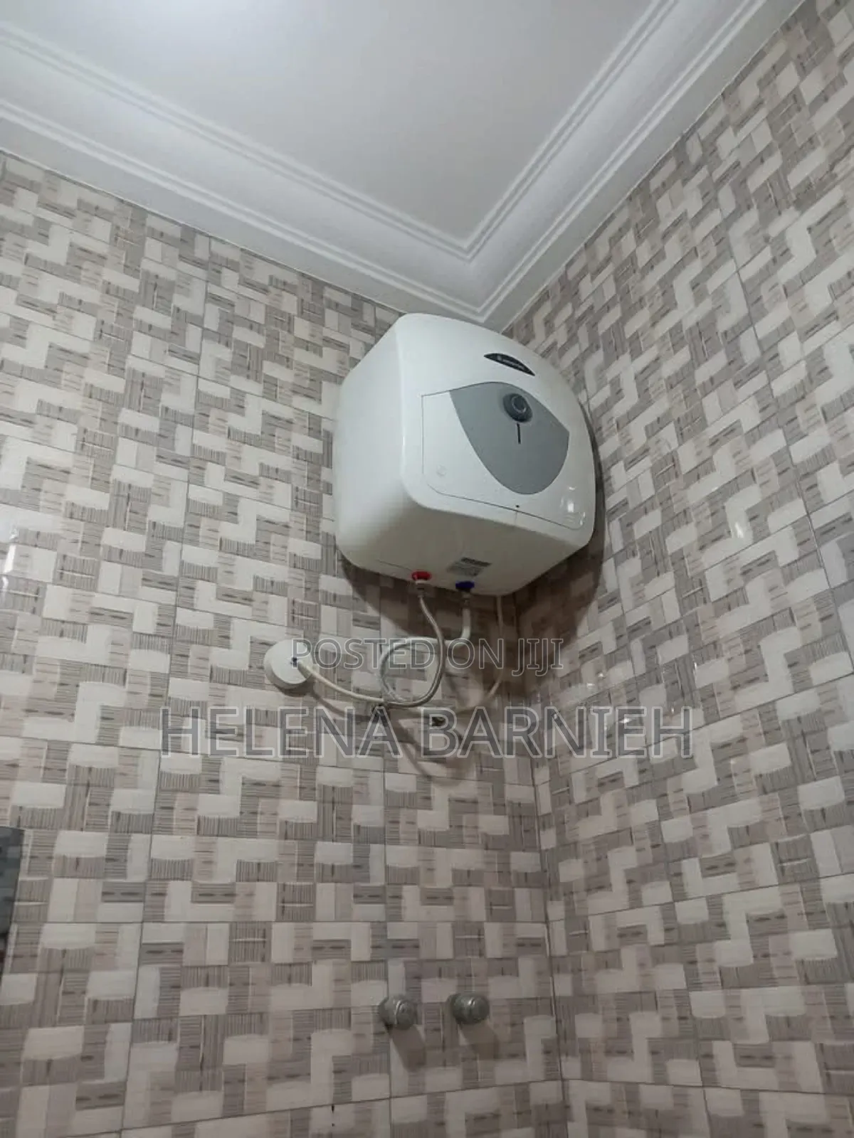 2bdrm Apartment in Helena Estate Agency, The Mall for rent in The Mall