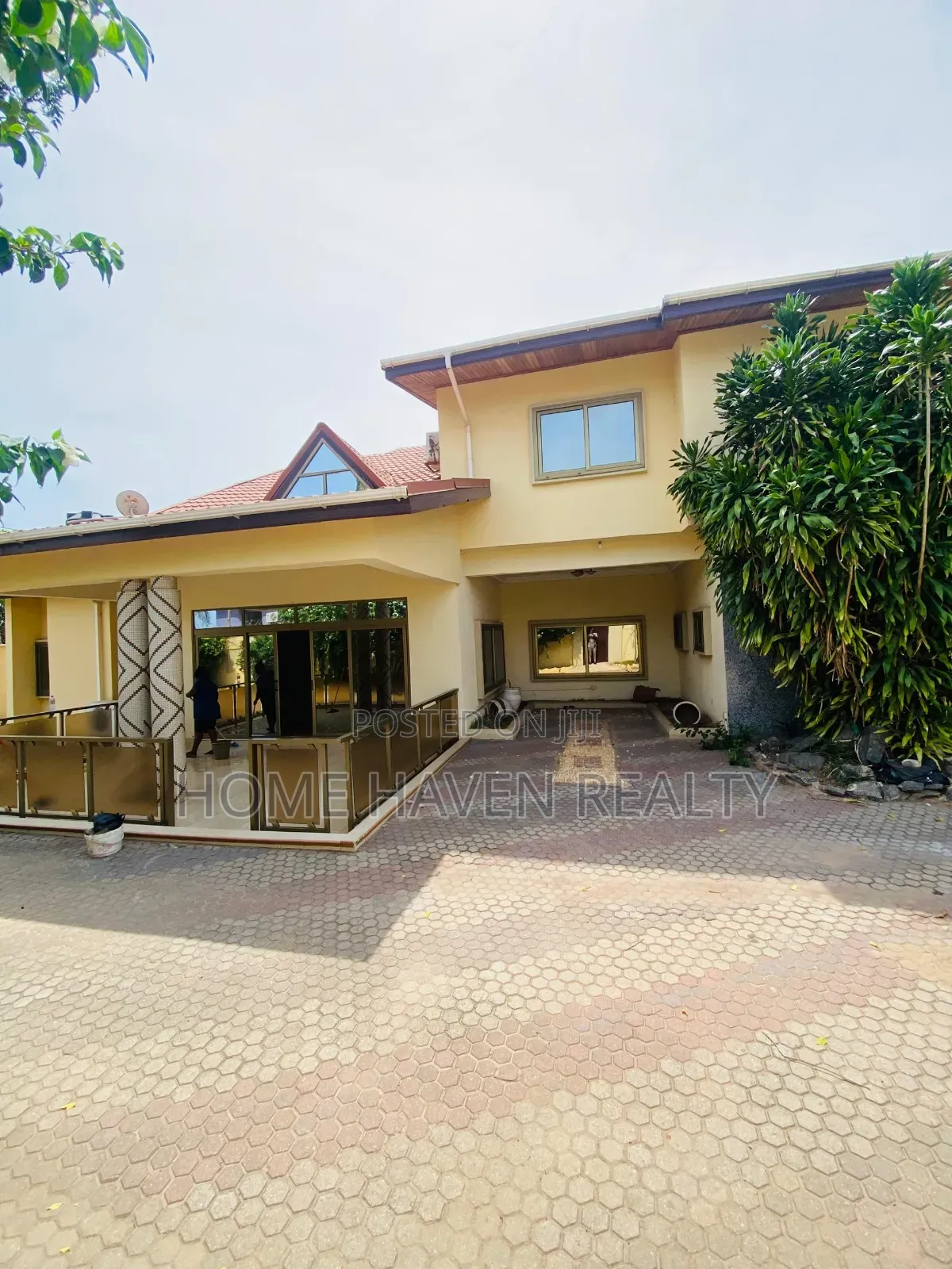 5bdrm House in Achimota Petroleum, Mile 7 for rent in Mile 7