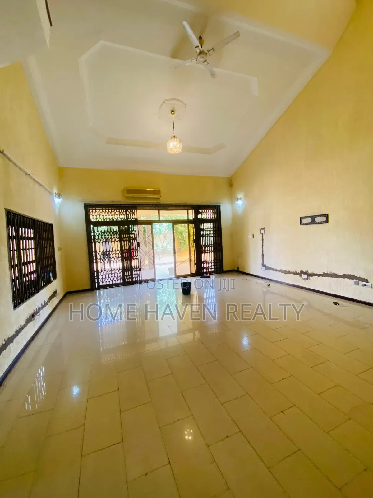 5bdrm House in Achimota Petroleum, Mile 7 for rent in Mile 7
