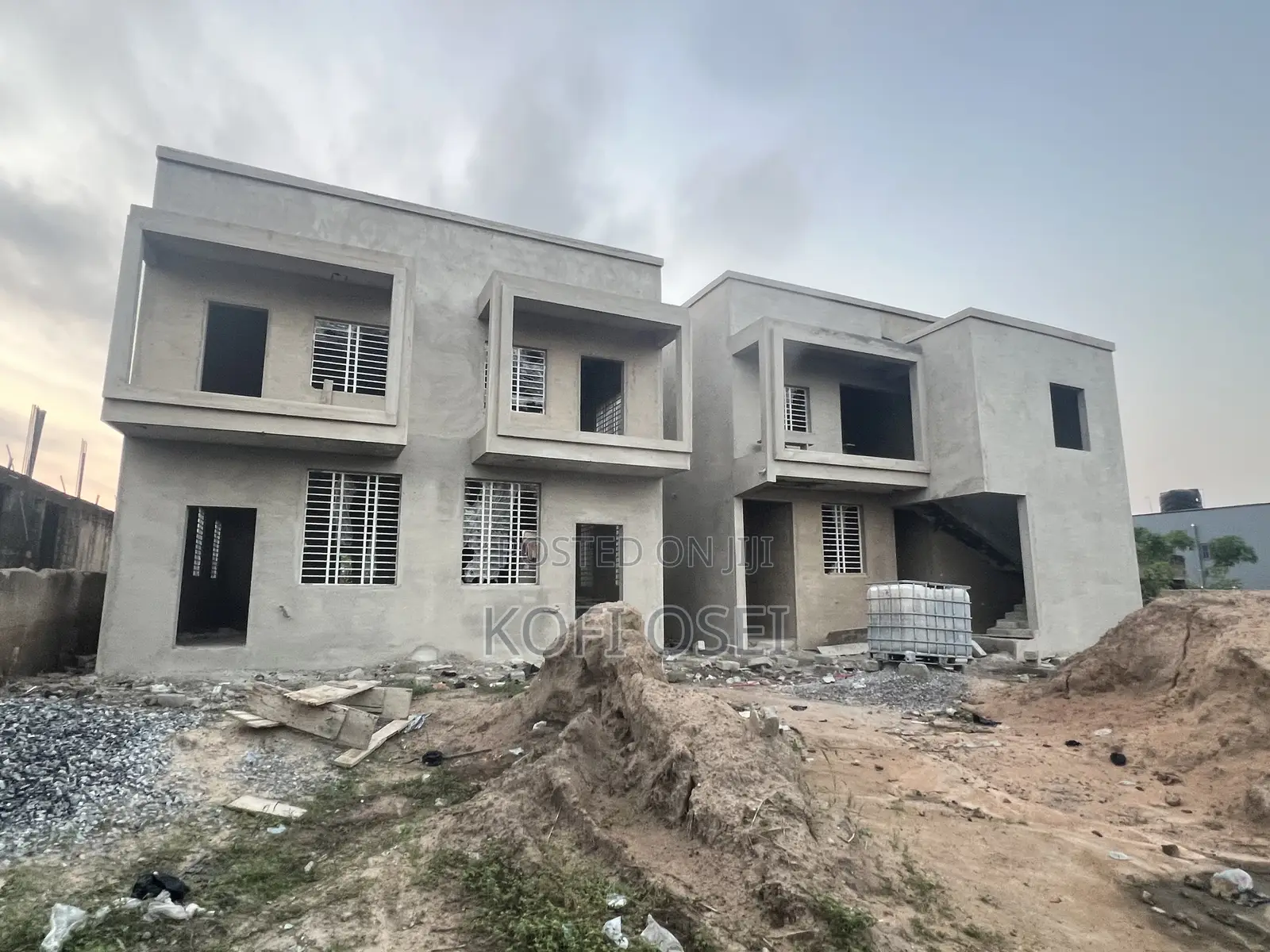 2bdrm Duplex in Amasaman for sale in Amasaman