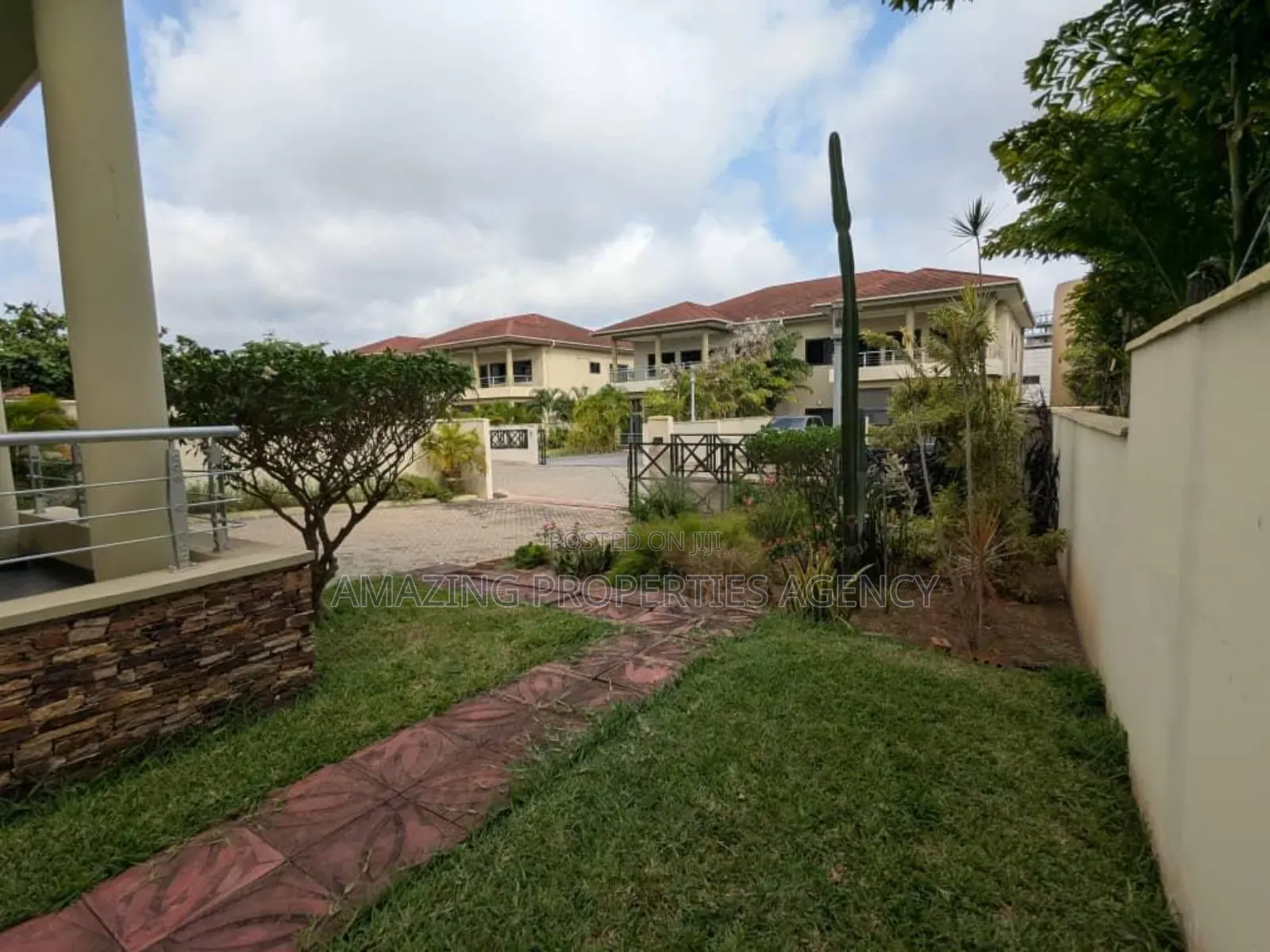 5bdrm House in Cantonment, Acquinas for rent in Acquinas
