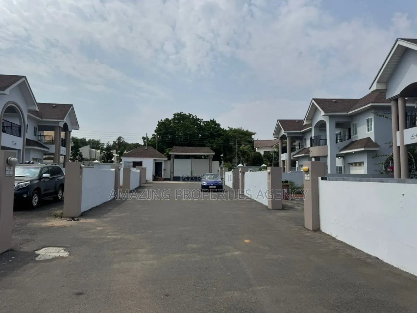 4bdrm Townhouse / Terrace in Cantonment, US Embassy Area for rent in US Embassy Area