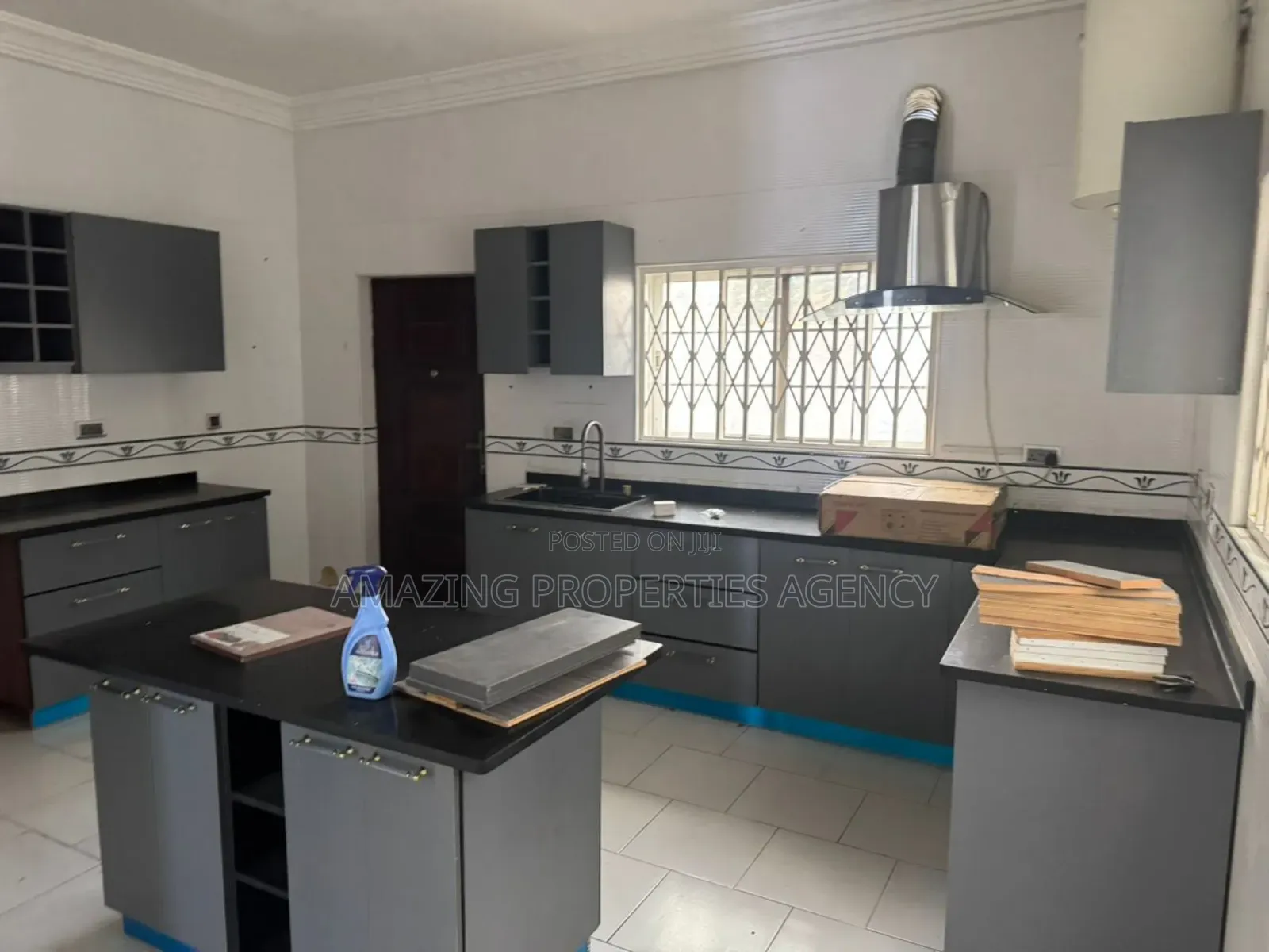 4bdrm Townhouse / Terrace in Cantonment, US Embassy Area for rent in US Embassy Area
