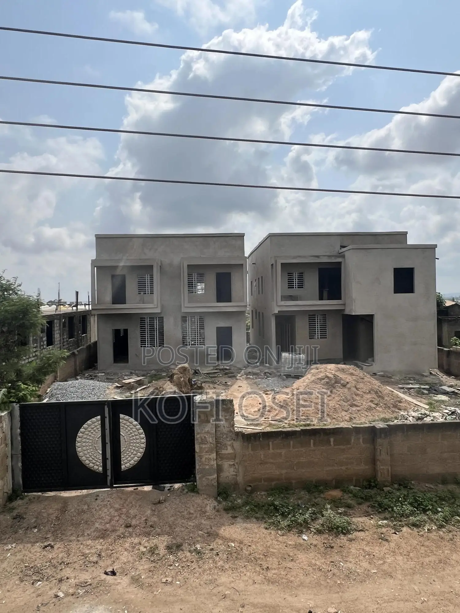 2bdrm Duplex in Amasaman for sale in Amasaman