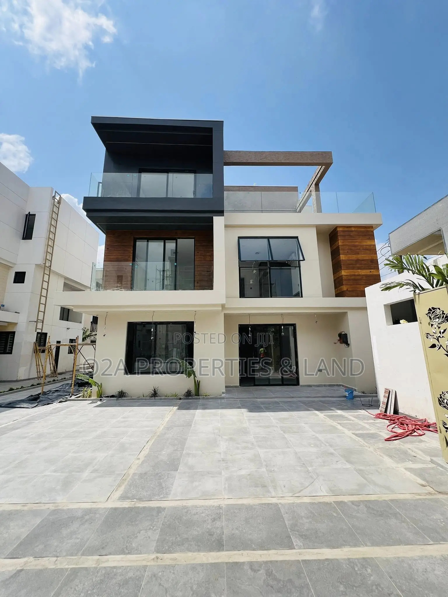 4bdrm Townhouse/Terrace in East Legon Hills for sale in New Legon