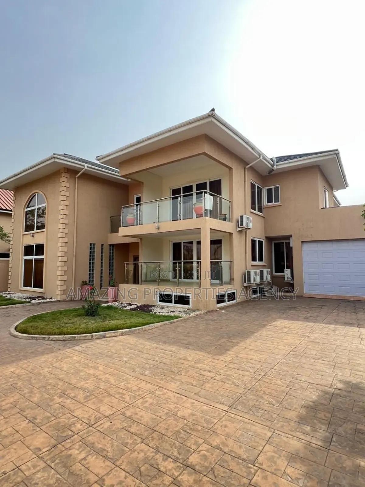 5bdrm House in Tema Community 25 for sale in Community 25