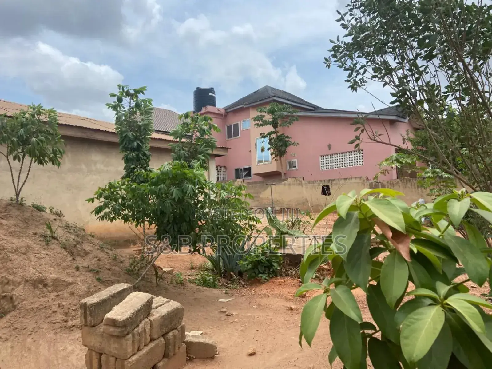3bdrm House in Ofankor for sale in Ofankor