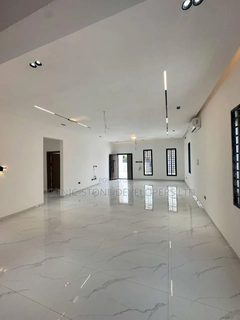 3bdrm House in Ashaley Botwe, Lake Side Estate for sale in Lake Side Estate