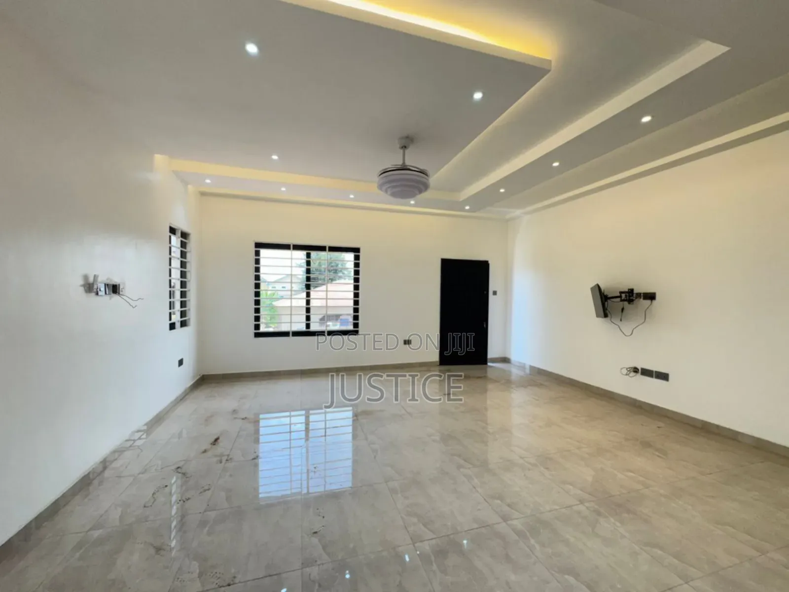 4bdrm House in Kouttan Estate, Owusu Ansah for sale in Owusu Ansah