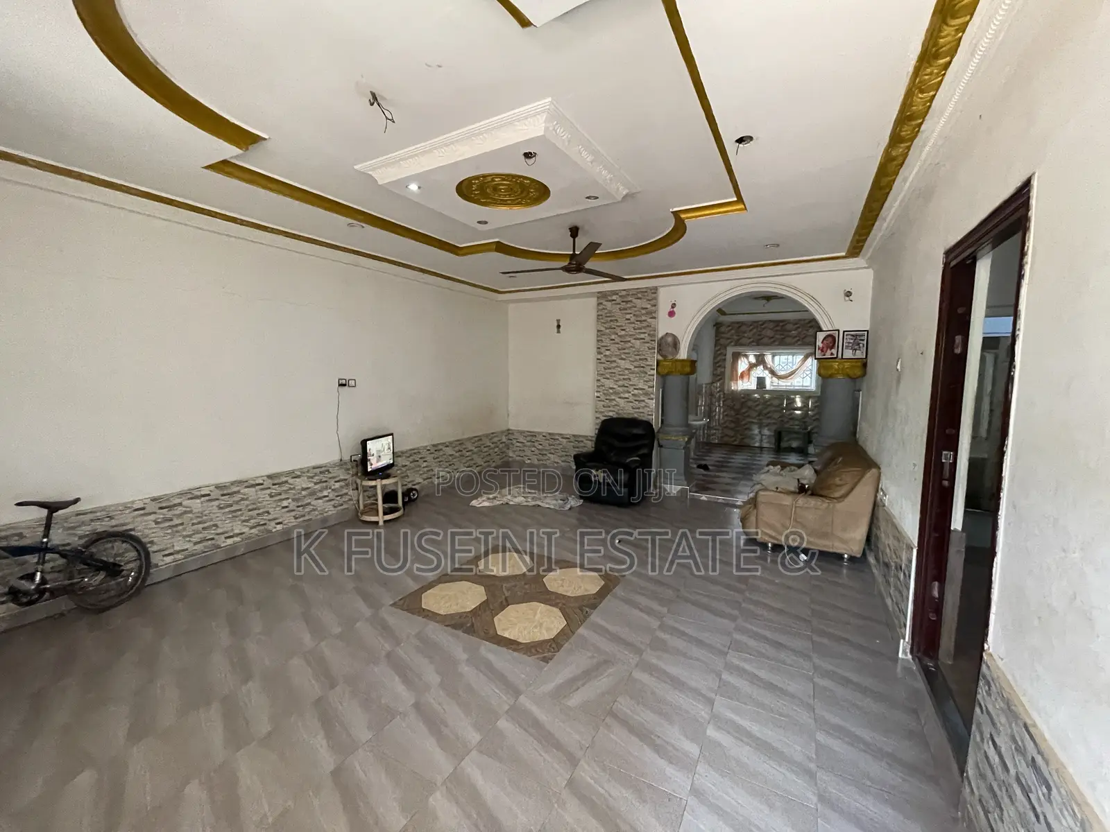 3bdrm House in K Fuseini Estate, Kumasi Metropolitan for sale in Kumasi Metropolitan