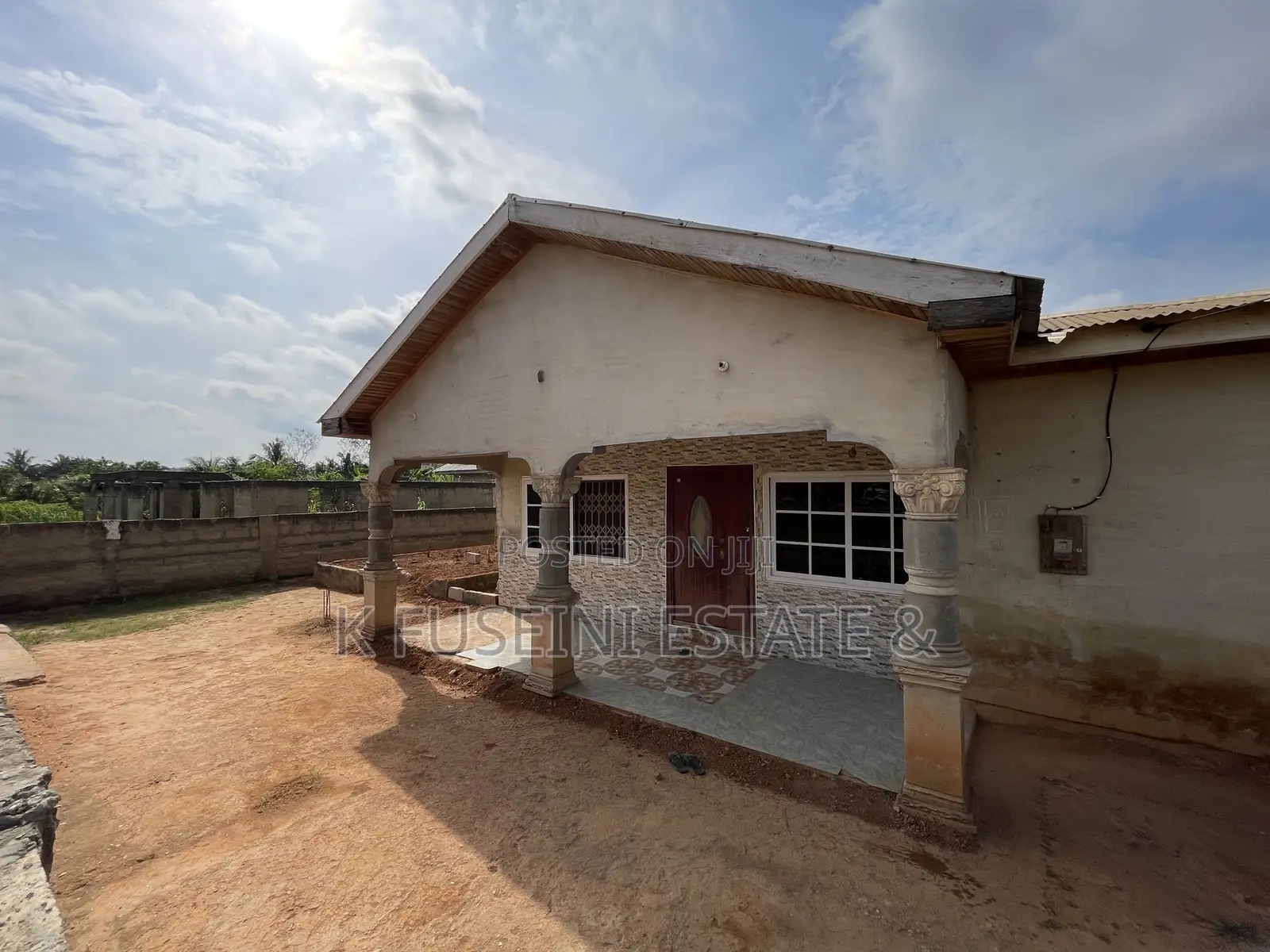 3bdrm House in K Fuseini Estate, Kumasi Metropolitan for sale in Kumasi Metropolitan