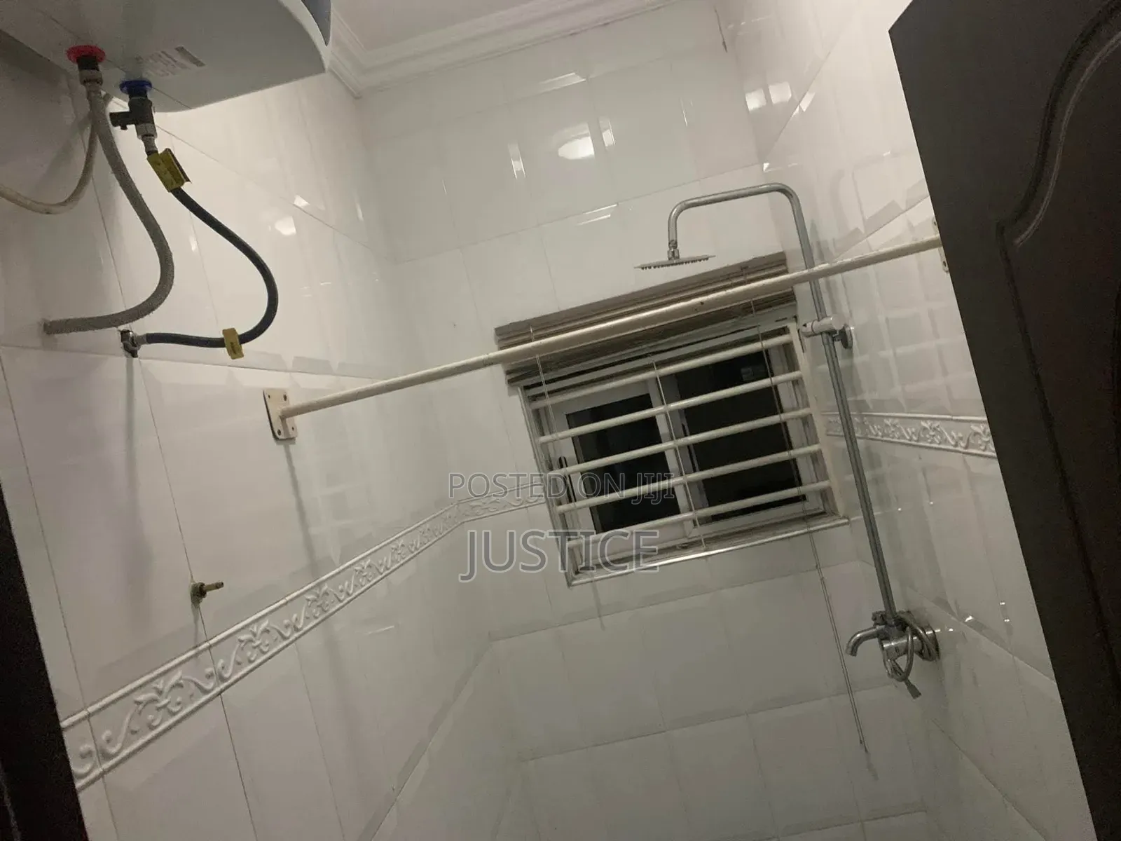 3bdrm Apartment in Dzorwulu for rent in Dzorwulu
