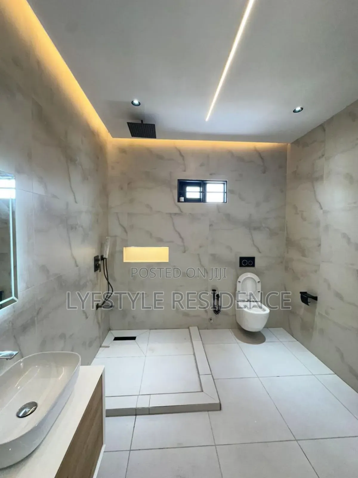 3bdrm House in Lakeside Estate for sale in Lake Side Estate