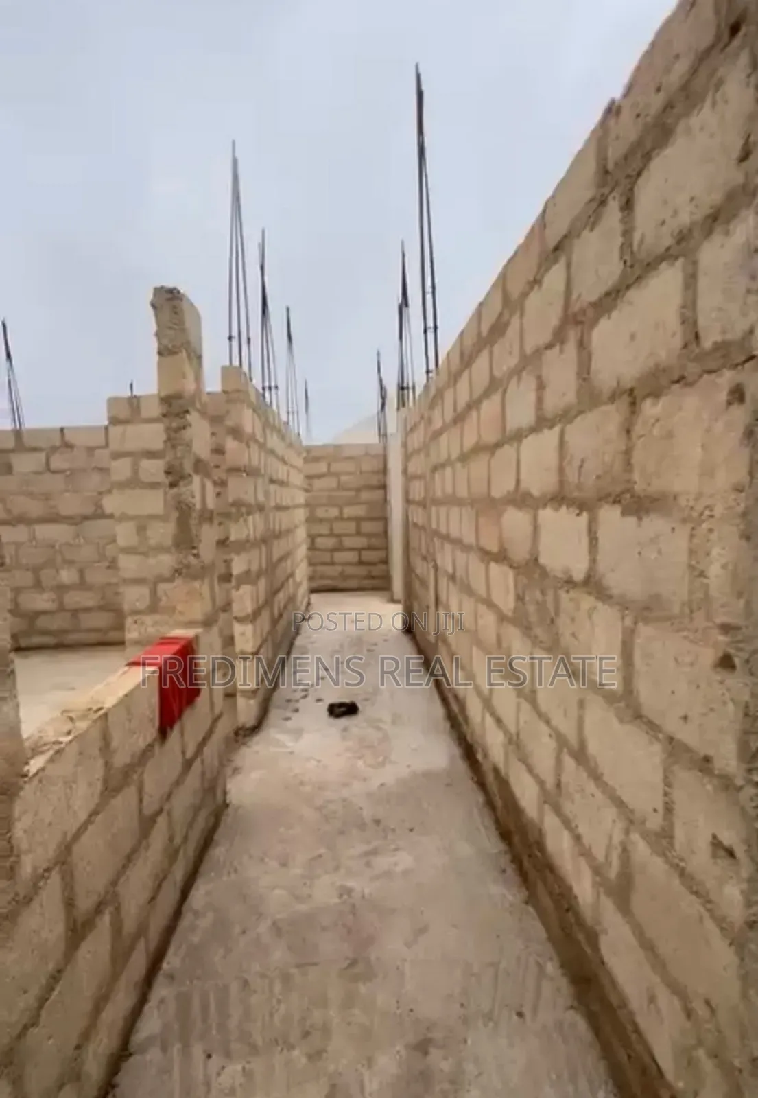 7bdrm House in Fredimens Real, Kumasi Metropolitan for sale in Kumasi Metropolitan