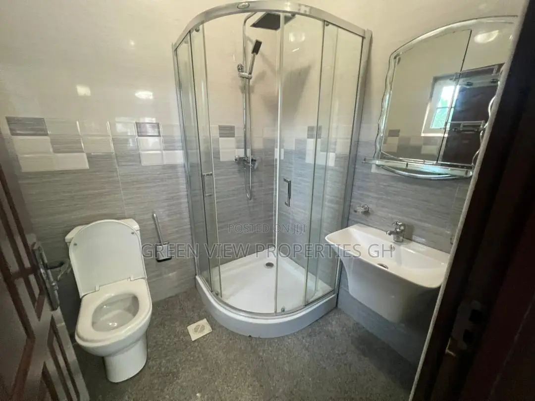 Furnished 3bdrm Apartment in Airport Residential Area for sale in Airport Residential Area