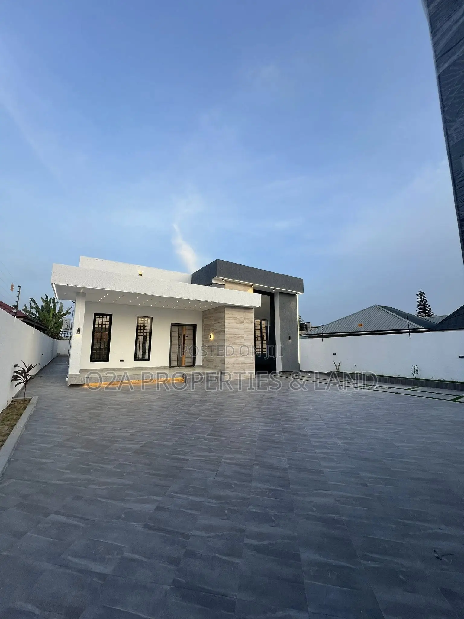 3bdrm Bungalow in Lakeside Estate for sale in Lake Side Estate