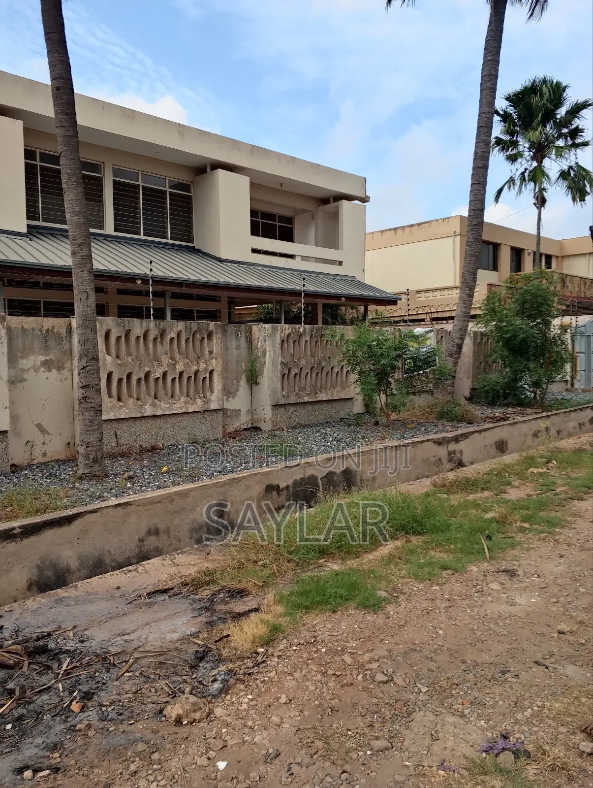 5bdrm Mansion in Enjoyy Estates, Tema Metropolitan for sale in Tema Metropolitan