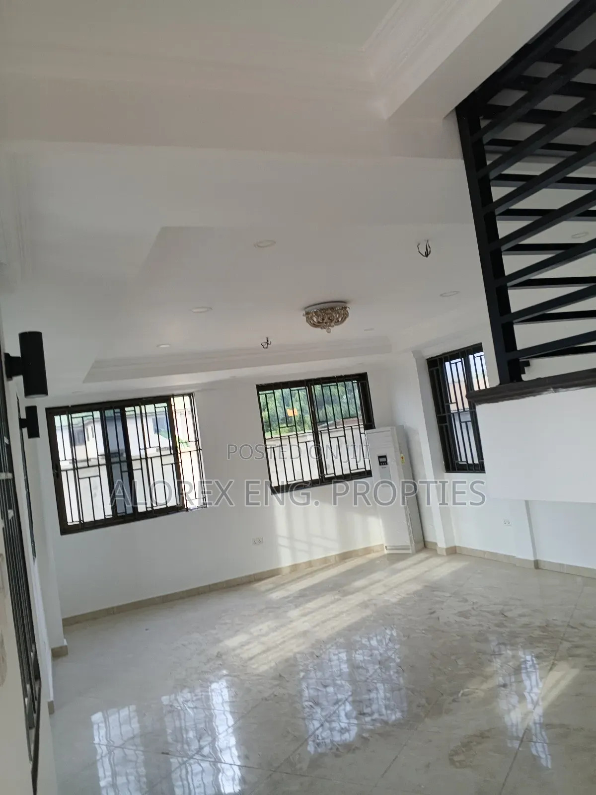 4bdrm Mansion in Adenta, Frafraha for rent in Frafraha