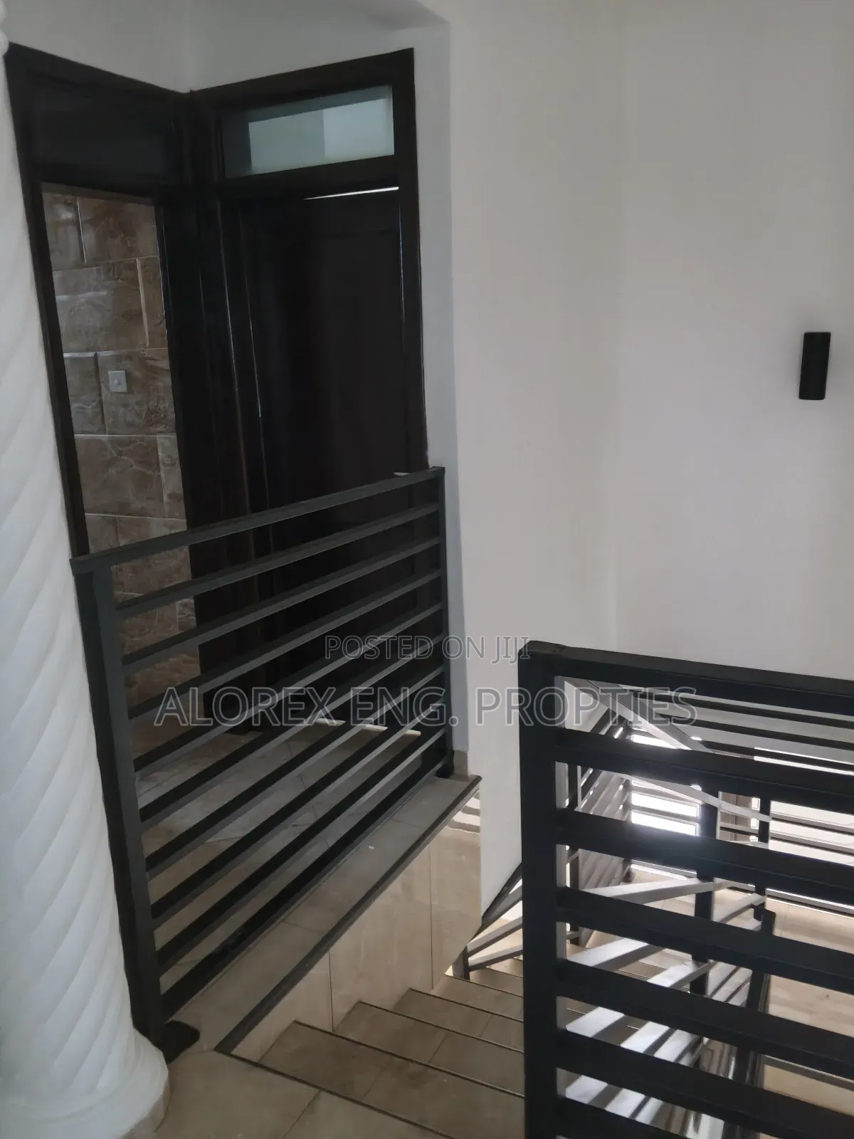 4bdrm Mansion in Adenta, Frafraha for rent in Frafraha