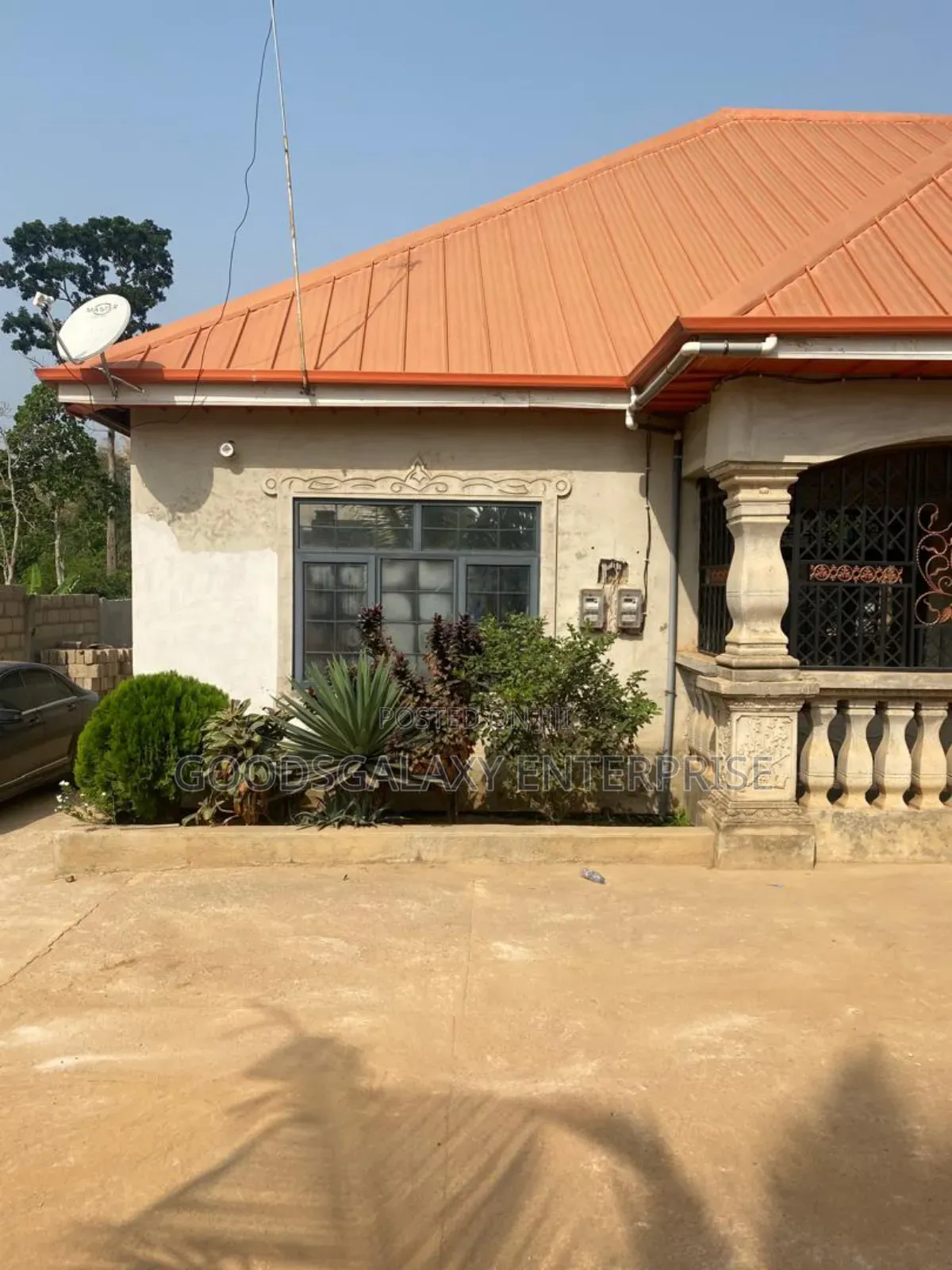 9bdrm House in Kumasi Metropolitan for sale in Kumasi Metropolitan
