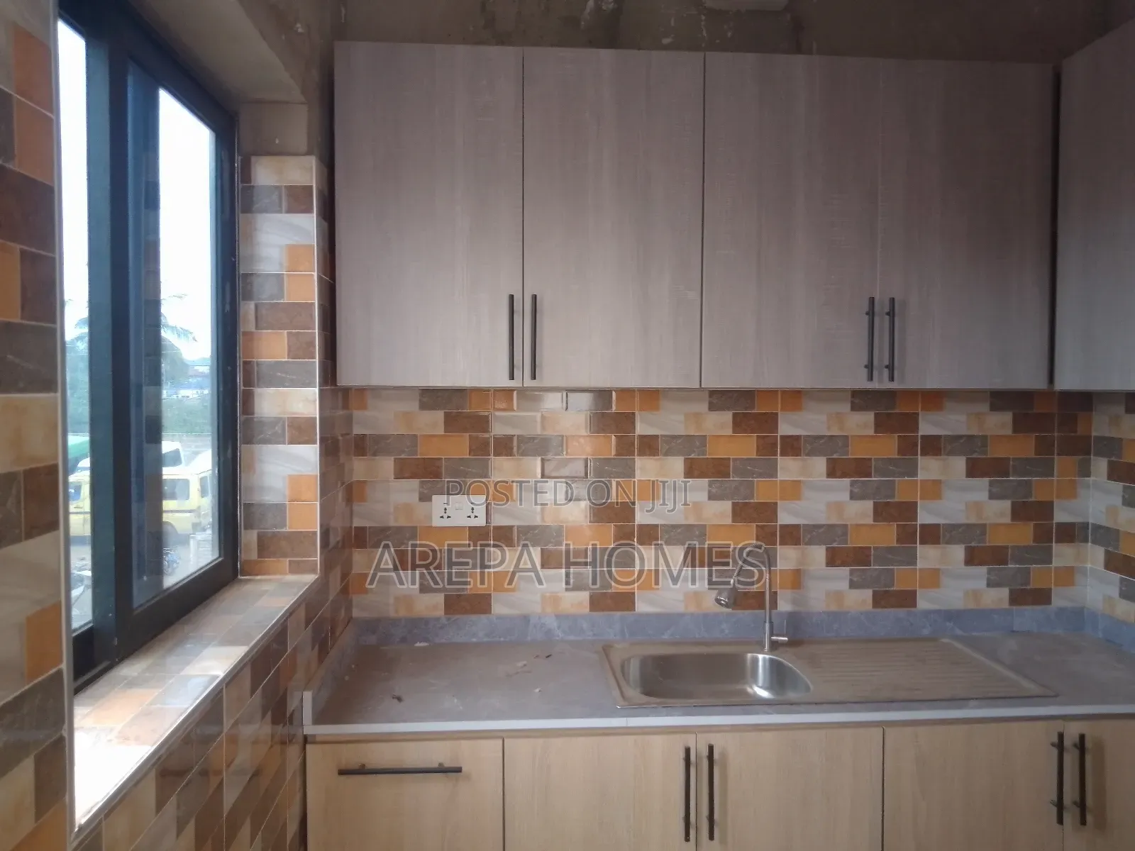 1bdrm Apartment in Arepa Homes, Madina for rent in Madina