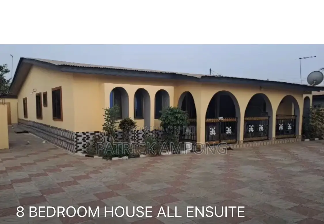 8bdrm House in Ashaiman Municipal for sale in Ashaiman Municipal