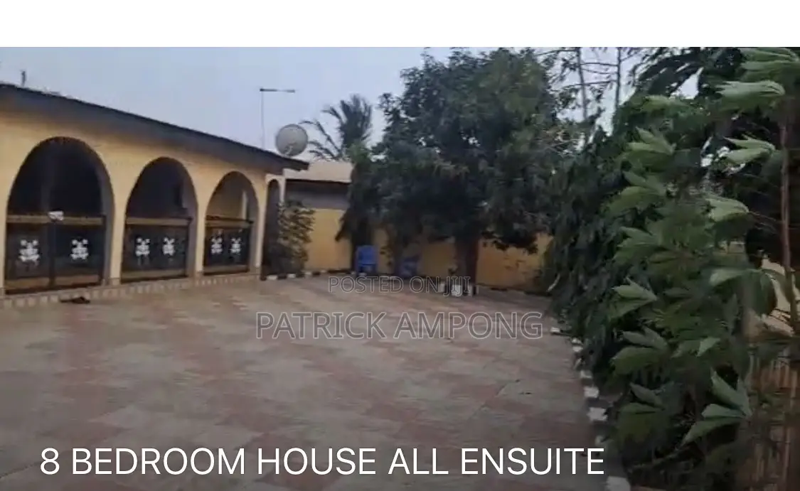 8bdrm House in Ashaiman Municipal for sale in Ashaiman Municipal