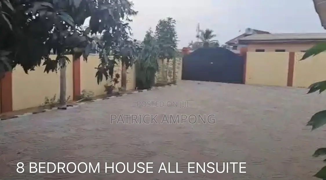 8bdrm House in Ashaiman Municipal for sale in Ashaiman Municipal
