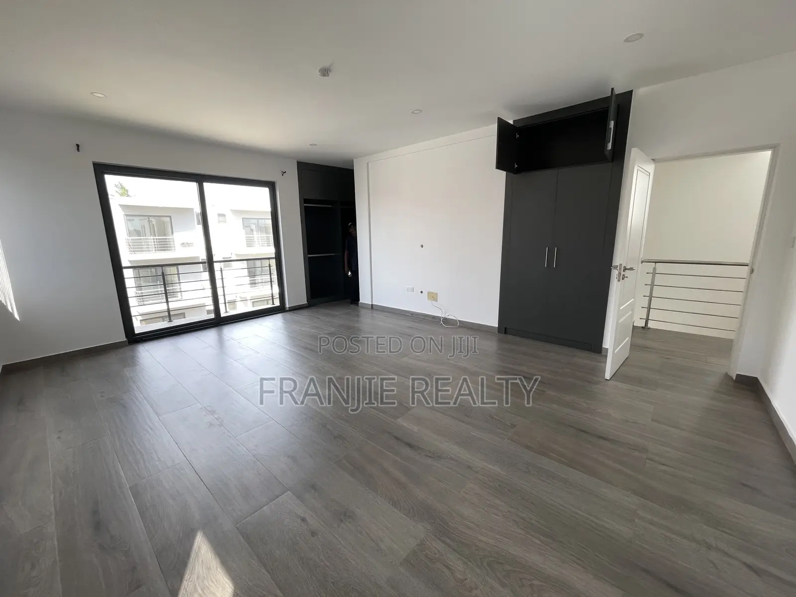 4bdrm Townhouse / Terrace in Franjie Realty, Tseaddo for rent in Tseaddo
