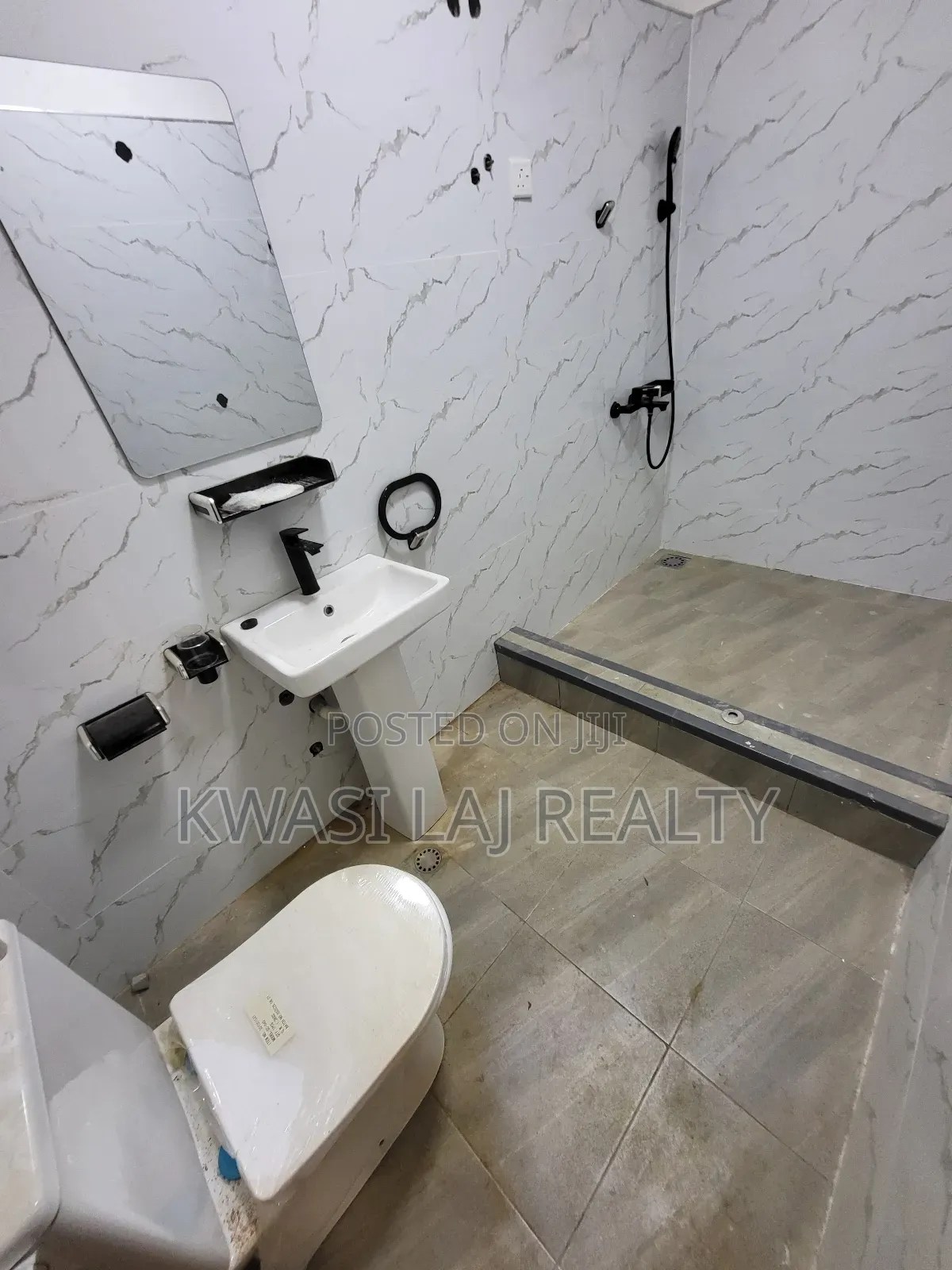 2bdrm Apartment in Redtop, West Hills Mall Area for rent in West Hills Mall Area