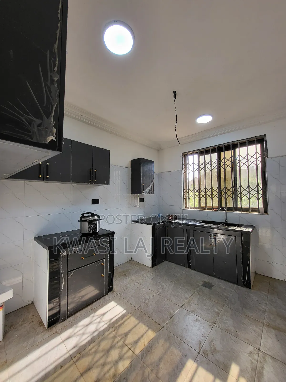 2bdrm Apartment in Redtop, West Hills Mall Area for rent in West Hills Mall Area
