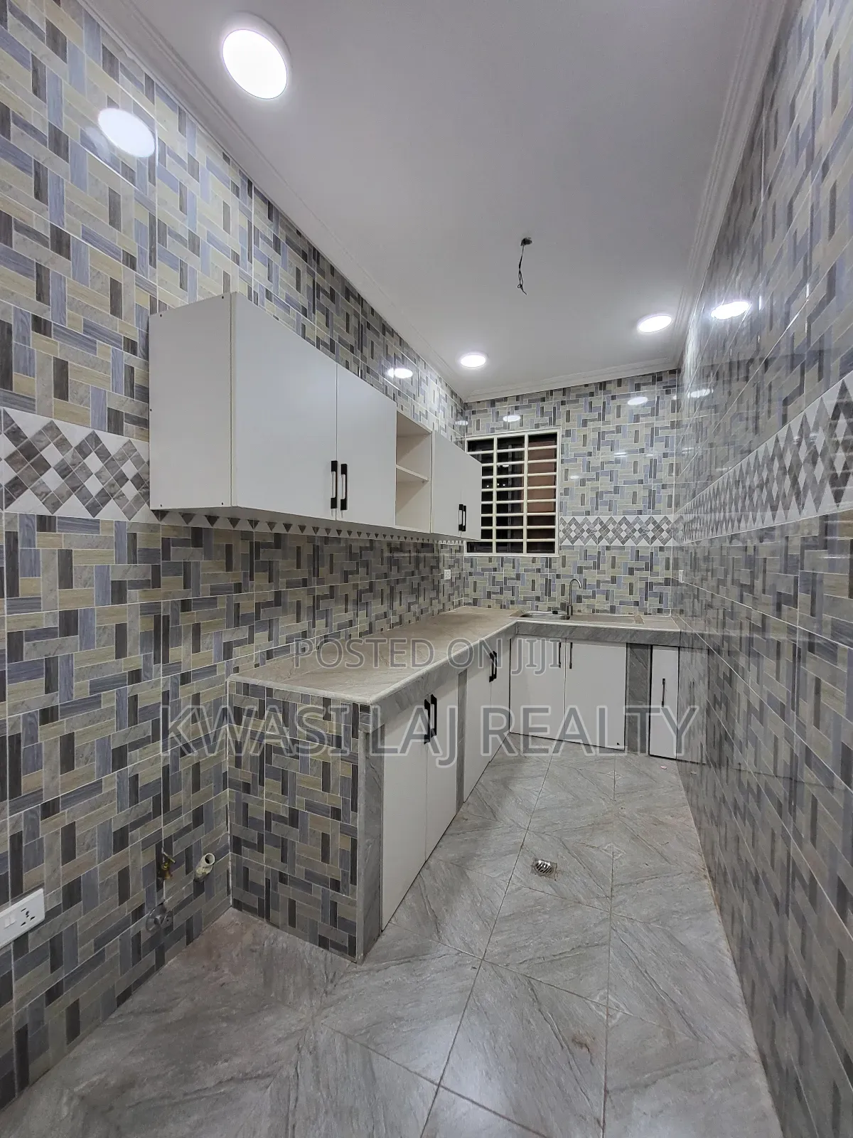 1bdrm Apartment in Barrier Kokrobite, West Hills Mall Area for rent in West Hills Mall Area