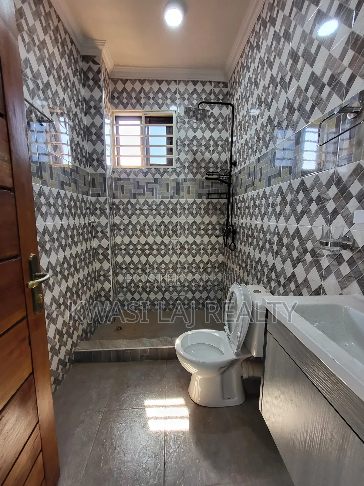 1bdrm Apartment in Barrier Kokrobite, West Hills Mall Area for rent in West Hills Mall Area