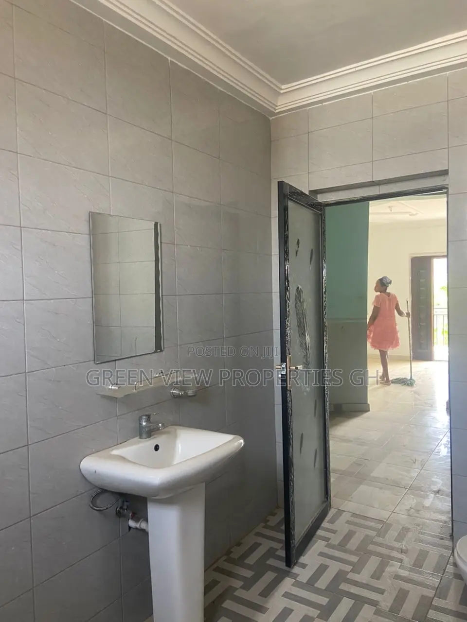2bdrm Apartment in West Hills Mall Area for rent in West Hills Mall Area