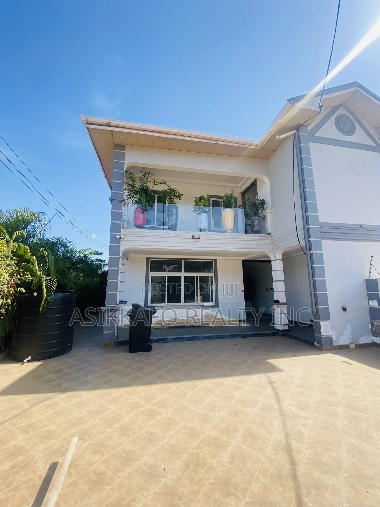 4bdrm Duplex in Kotobaabi, Spintex for rent in Spintex