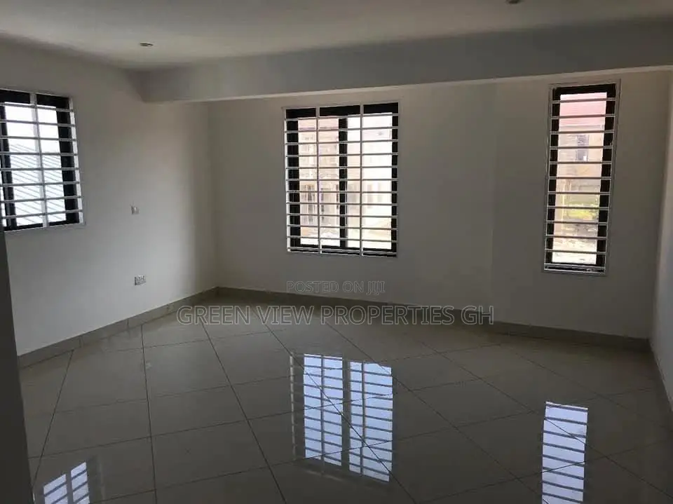 3bdrm Duplex in Adjiriganor for rent in Adjiriganor