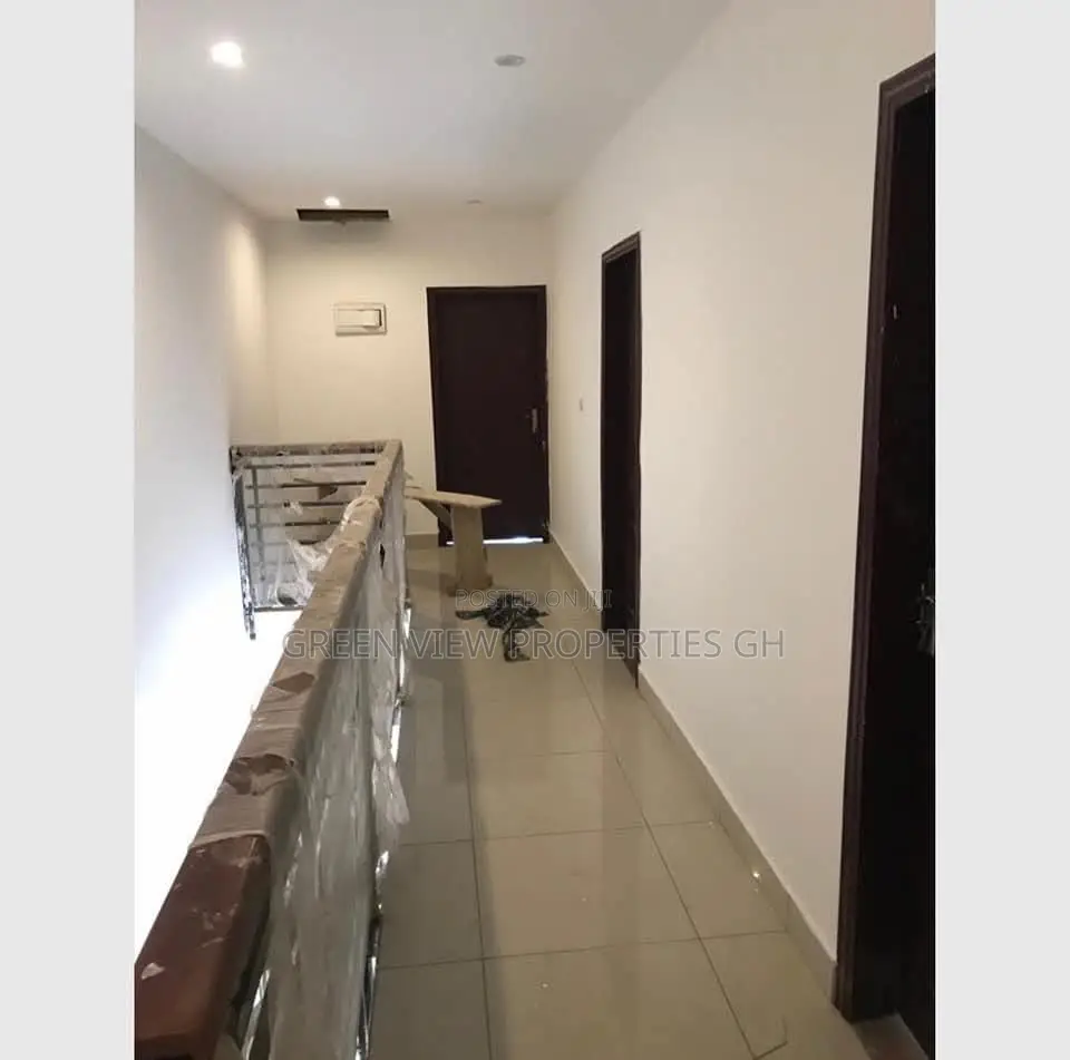 3bdrm Duplex in Adjiriganor for rent in Adjiriganor