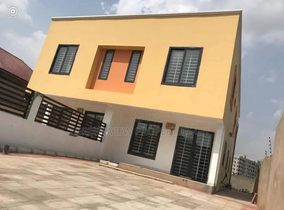 3bdrm Duplex in Adjiriganor for rent in Adjiriganor