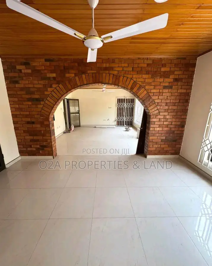 4bdrm House in Blue Kiosk, The Mall for rent in The Mall