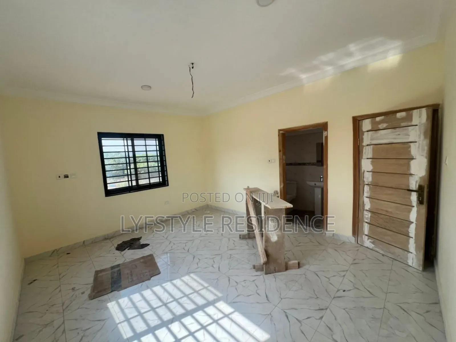 2bdrm Apartment in Mr Smith Area for rent in Oyarifa Mall Area
