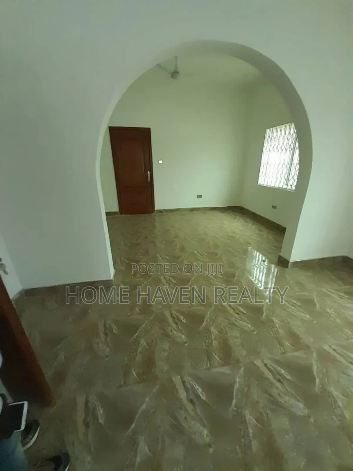 4bdrm House in Roman Ridge, Prisons School Area for rent in Prisons School Area