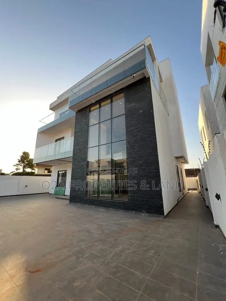 4bdrm Penthouse in Adjiringanor, Ability for sale in Ability
