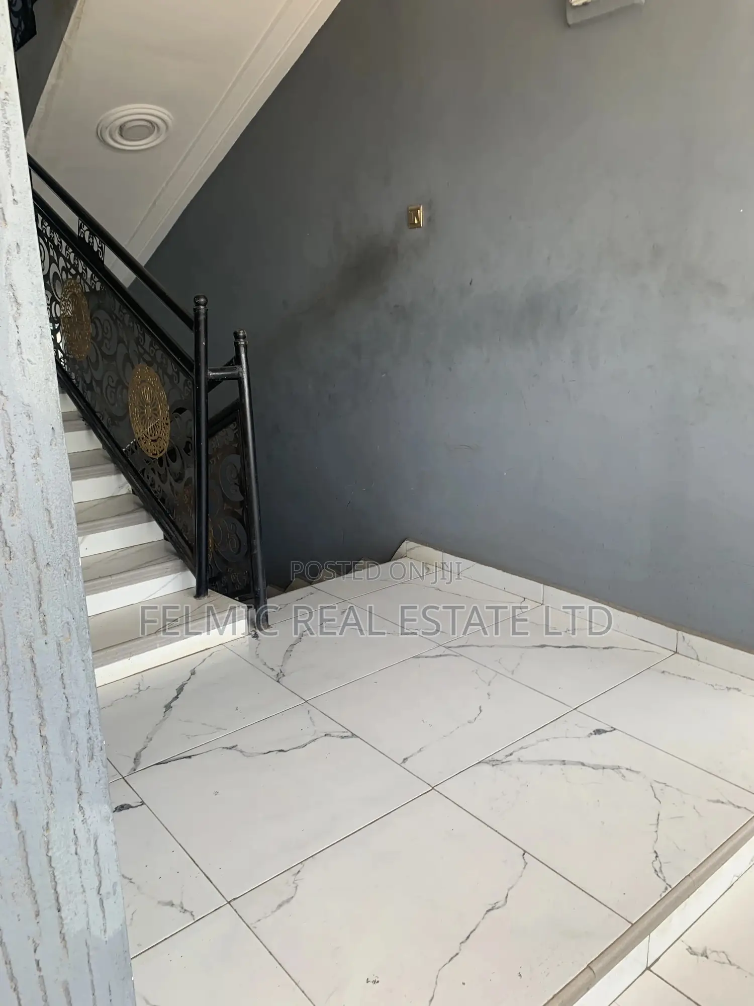 Stores at Achimota for Rent in School Area