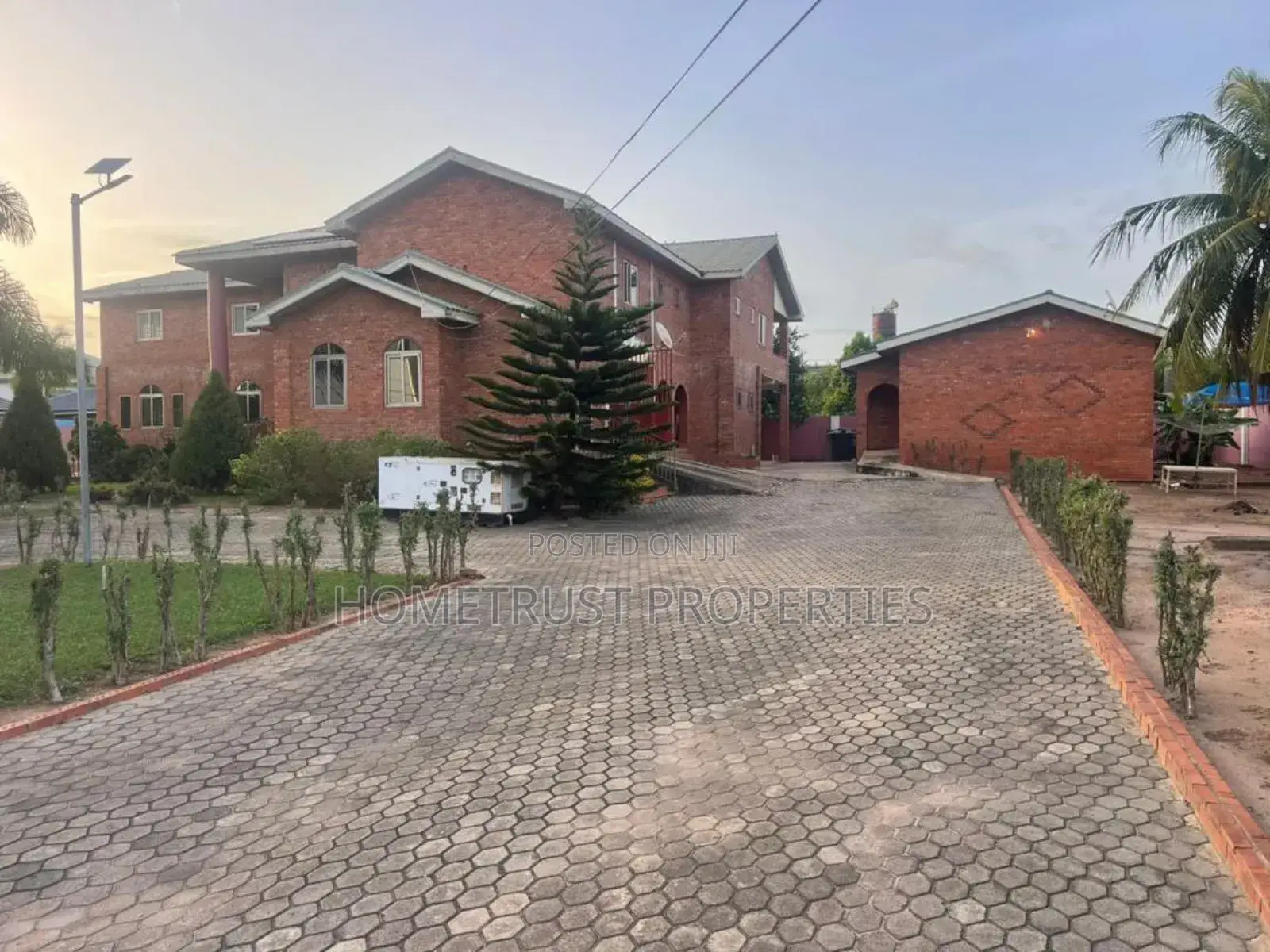 7bdrm Mansion in Kwabenya Acp for sale in Kwabenya