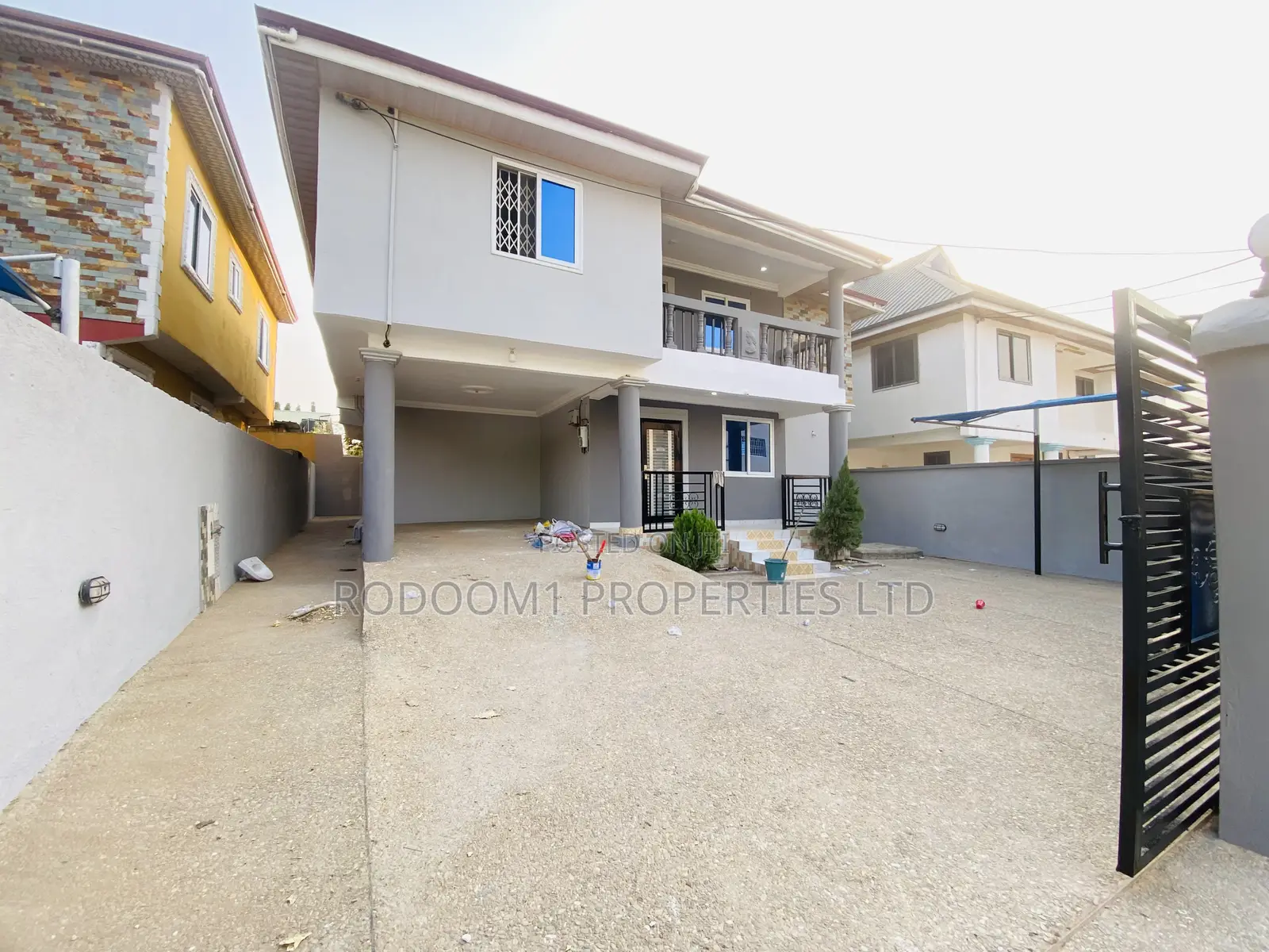 5bdrm House in Amasaman Stadium for rent in Amasaman