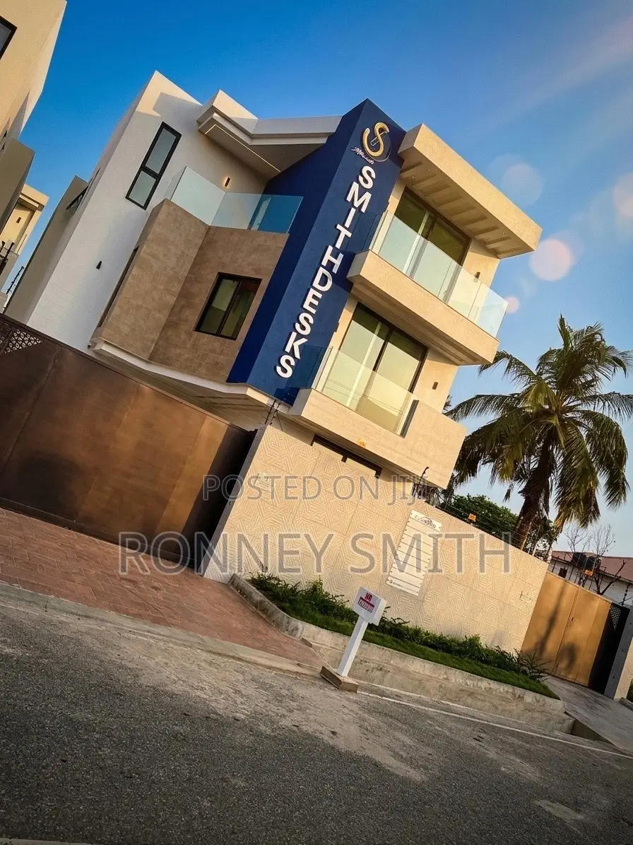 Premium Executive Office Suites in the Heart of the City in Special School Area