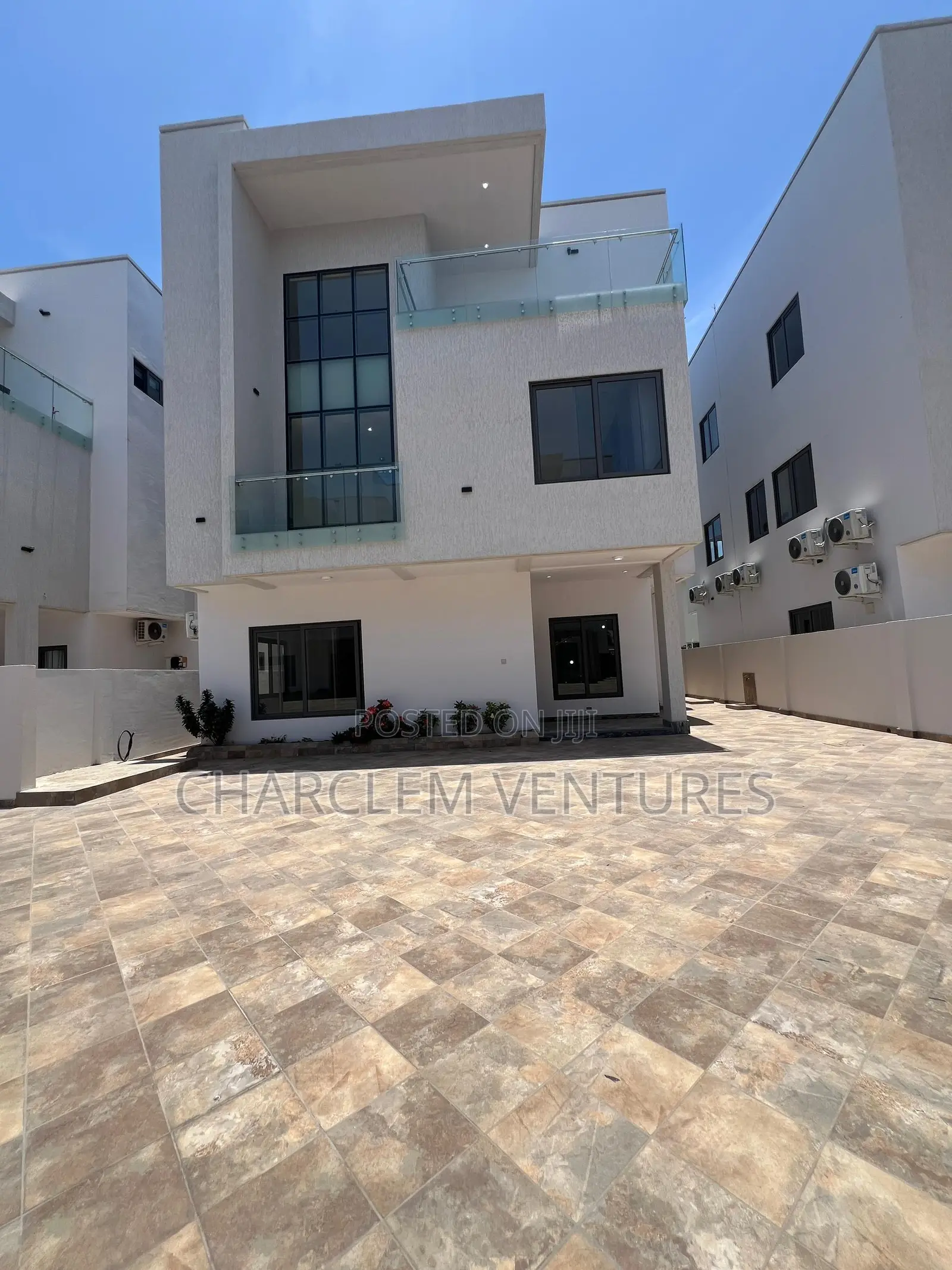 4bdrm Townhouse / Terrace in Charclem Versus, East Legon for rent in East Legon